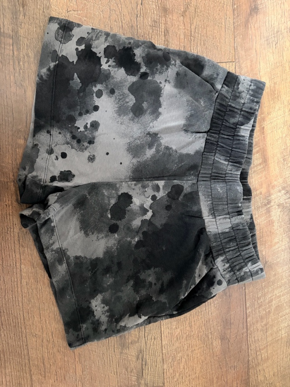 Women's Black & Gray Tie-Dye Lounge Shorts